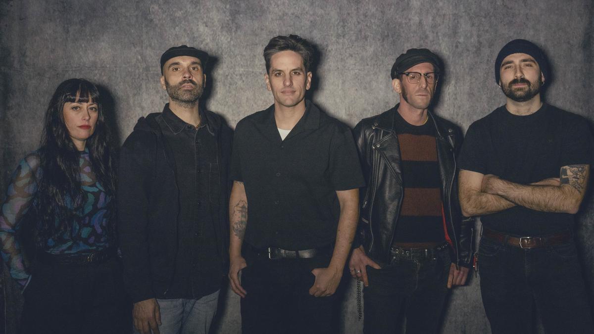  ‘Orube’ diskoa aurkeztuko du igandean Izaki Gardenak taldeak.