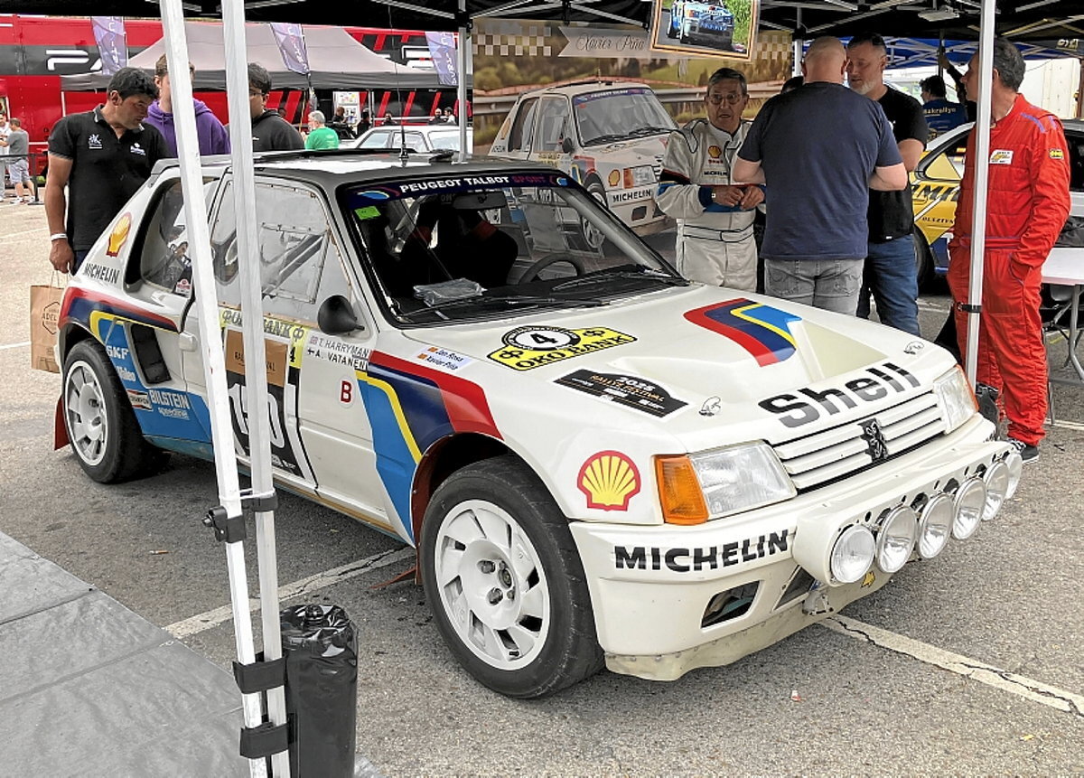 Uno de los dos Peugeot 205 T16 originales que participaron en Hoznayo. El de la imagen, utilizado en su día por Ari Vatanen y propiedad actualmente del piloto y coleccionista catalán Xavi Piña.