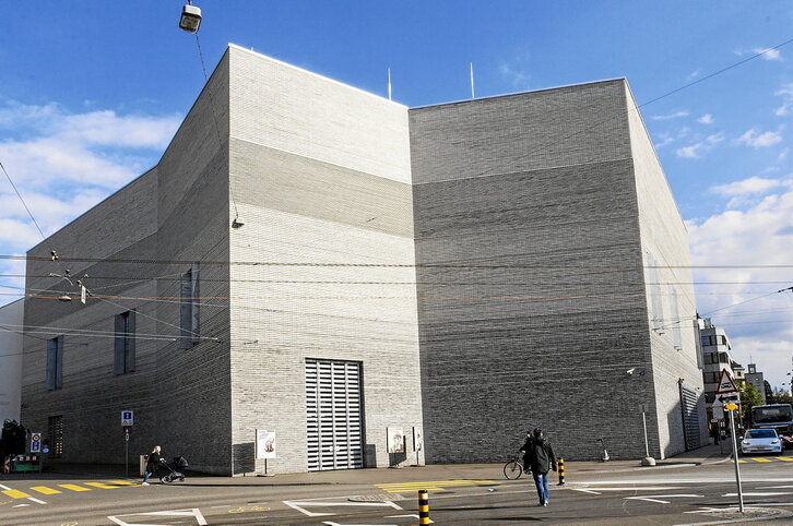 Kunstmuseum eraikina, Basilean, Christ & Gatenbein arkitektura bulegoarena.