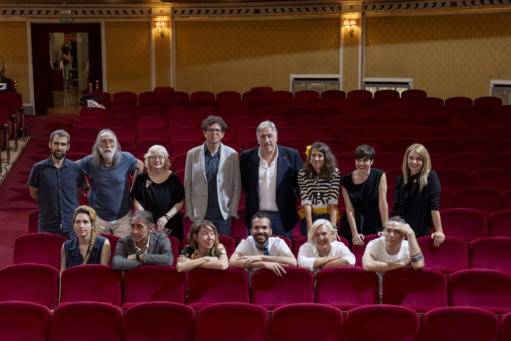 Presentación de la gala de los 28º Premios Max, que se celebrará el próximo lunes 16 en el Teatro Gayarre de Iruñea.