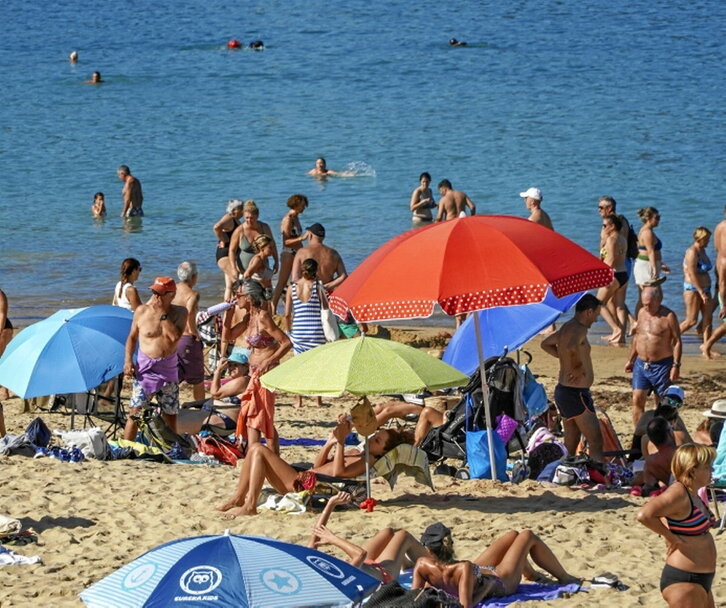 La Concha, un día de sol.