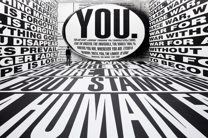 Barbara Kruger artistaren obra bat.