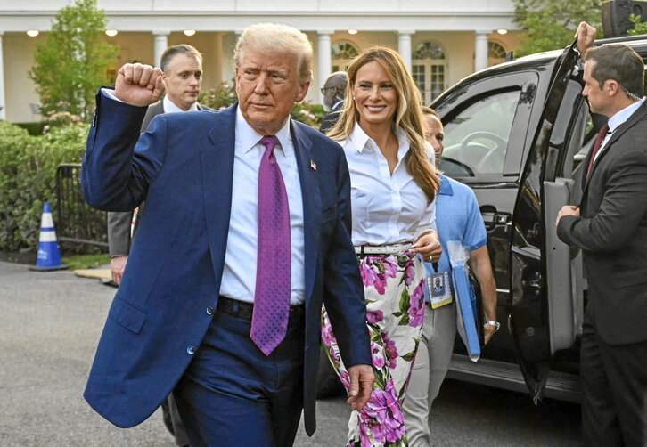El presidente de EEUU, Donald Trump, con su esposa, Melanie, en una recepción en la Casa Blanca.