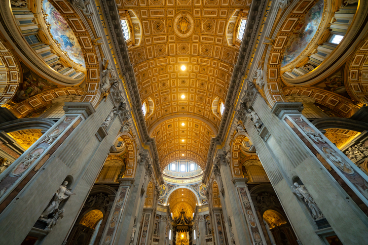 San Pedro basilikaren barrualdea.