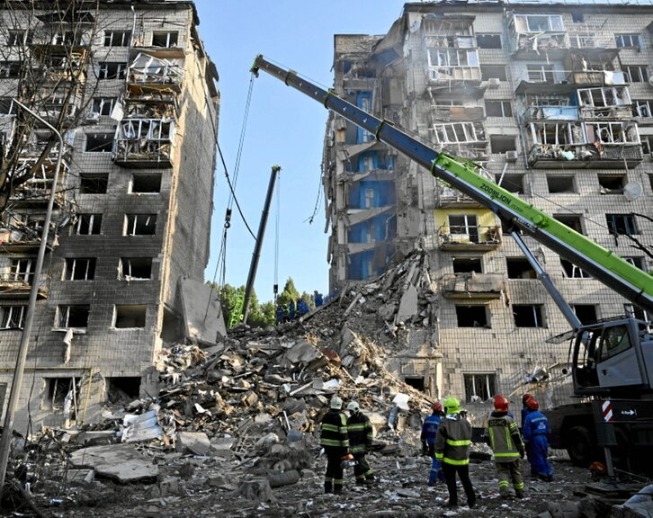 Etxebizitzak, suntsituta, Kieven.