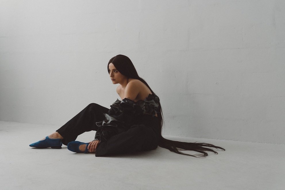 Disko berria taularatuko du Sara Azurza musikariak ostiraleko emanaldian.