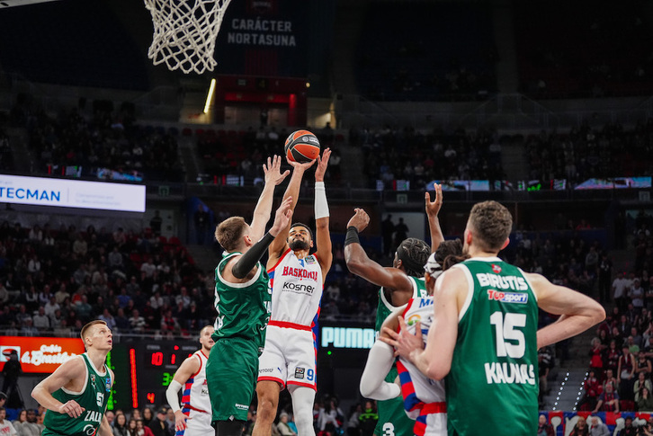 Saski Baskonia y Zalgiris, dos de los equipos clásicos de la Euroliga.