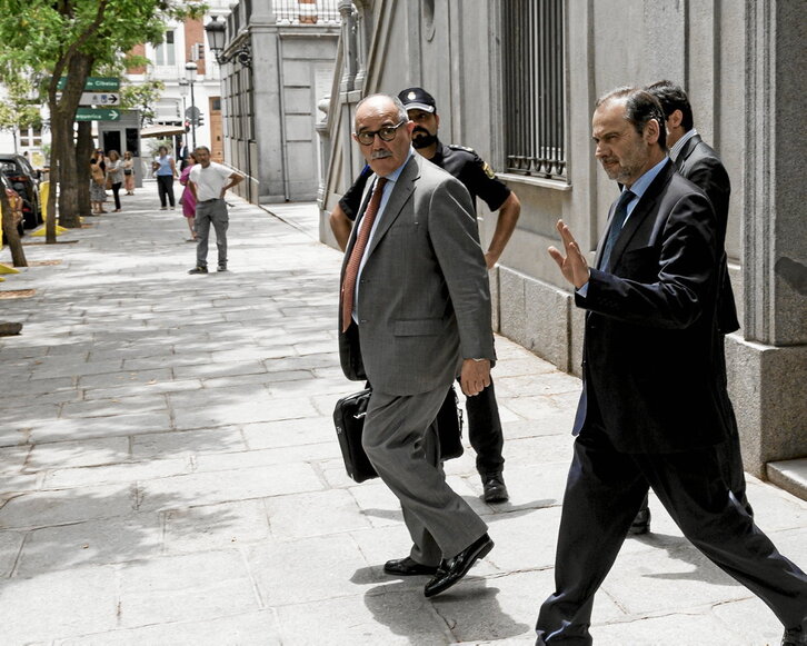 José Luis Ábalos, saliendo del Tribunal Supremo.