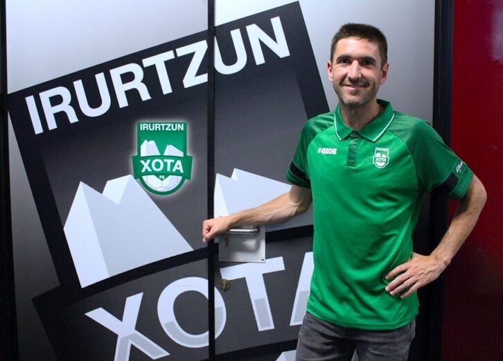 Roberto Martil integrará ya definitivamente el cuerpo técnico de Osasuna Magna.