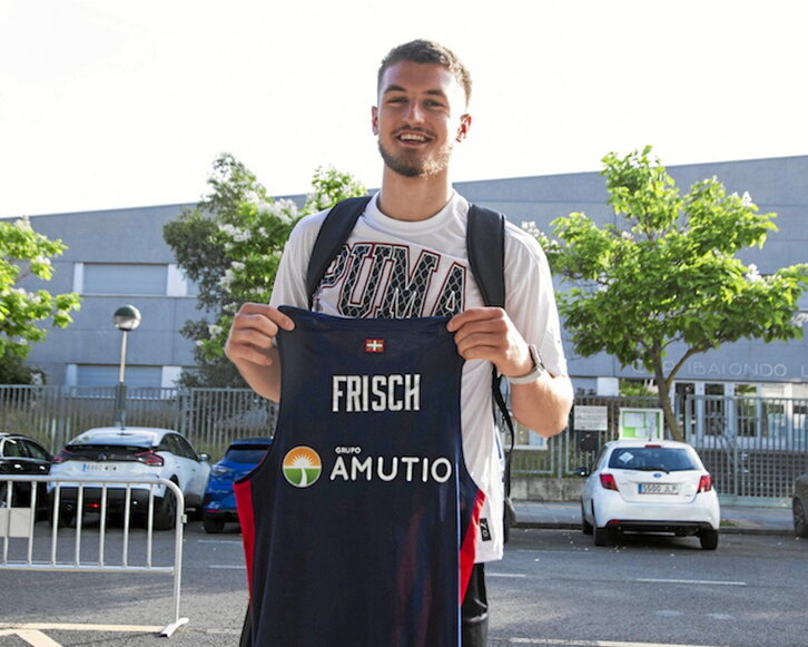 El ala-pívot francés Clément Frisch ya está en Gasteiz.