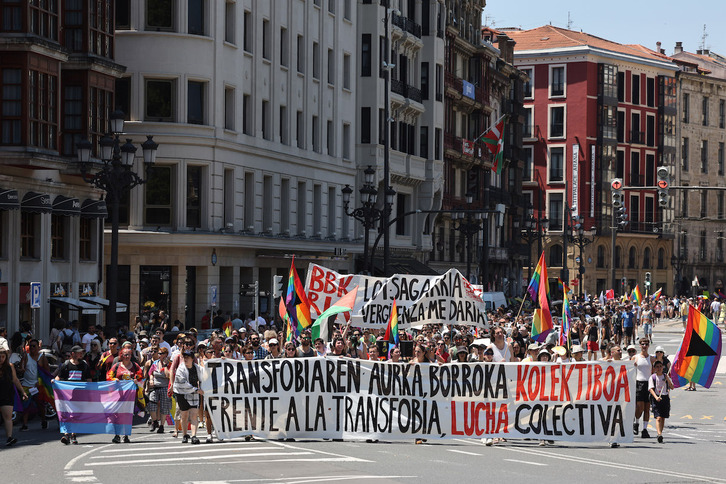 Manifestación que se ha celebrado en Bilbo a su paso por El Arenal.