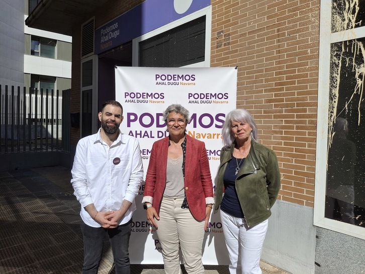 Neniques Roldán, en el centro, será la nueva coordinadora de Podemos-Ahal Dugu en Nafarroa.