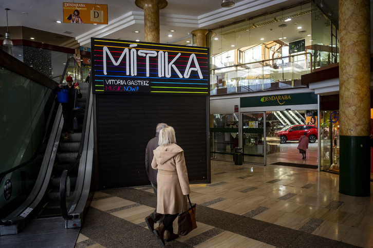 Entrada de la discoteda Mítika, donde se produjo la muerte.