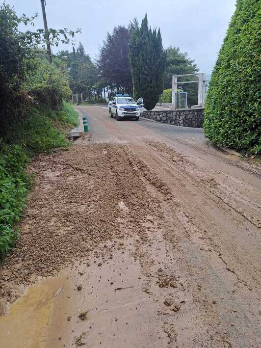 Usurbilen uholdeek eragindako kalteak.