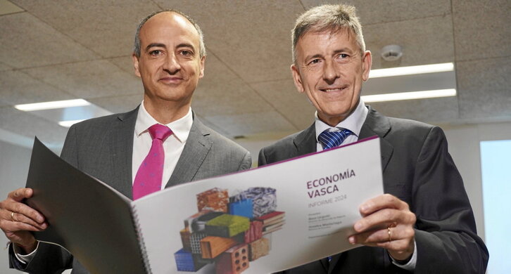 Ibon Urgoiti Laboral Kutxako negozio garapeneko zuzendaria eta Joseba Madariaga ikerketa zuzendaria.