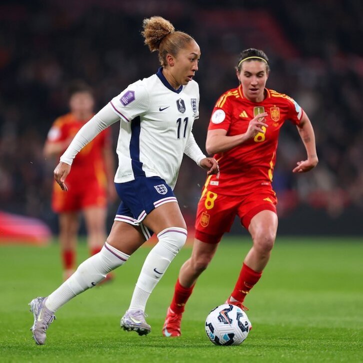 James y Mariona en el partido de Nations League entre Inglaterra y España en Wembley.