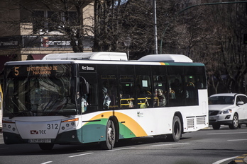 Se están produciendo algunos retrasos como consecuencia del primer día de huelga del transporte urbano comarcal de Iruñerria.