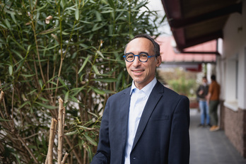 Bertrand Gaufryau a publié “Petit éloge d'une école qui va bien” fin 2024. 