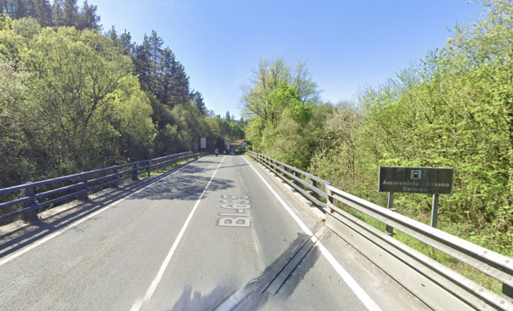 Pasaje de la BI635 a su paso por el término municipal de Muxika.
