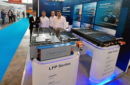 Fagor Ederbatt-eko arduradunak, ekainean,  The Battery Show Europe alemaniar azokan.