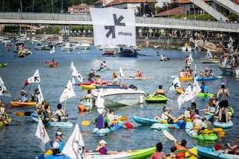 Preso eta iheslarien eskubideen aldeko 12.Itsas Martxa ospatzen ari dira Plentzian. 