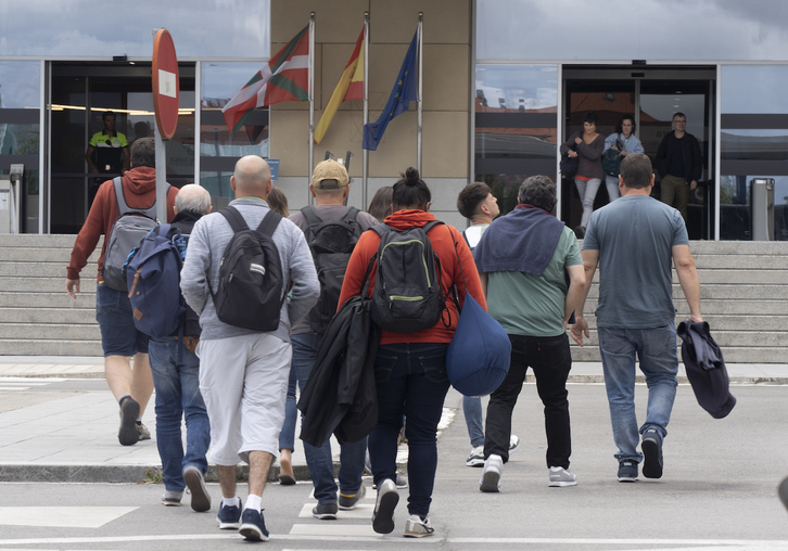 Los jardineros de Gasteiz se han reunido este lunes con el Departamento de Trabajo de Lakual.