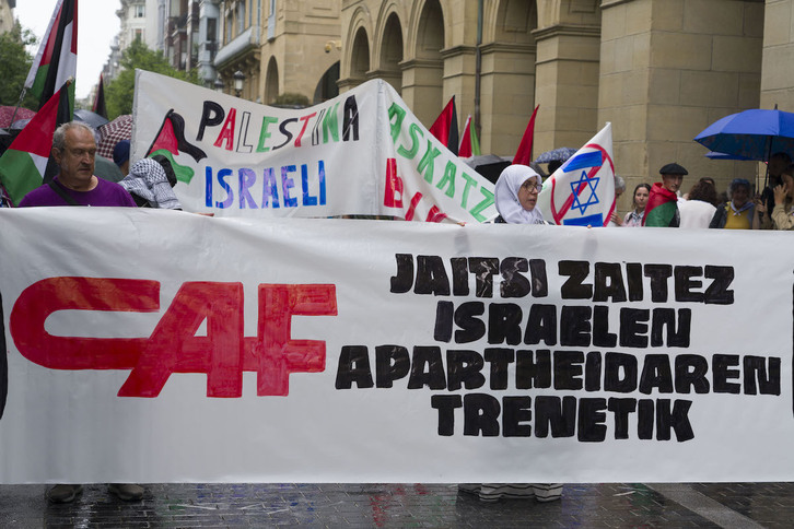Manifestación de protesta contra la participación de CAF en el proyecto de tren ligero de Jerusalén, el pasado 14 de junio.
