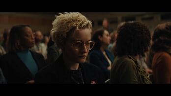 Julia Garner Justine Gandy izango da ‘Weapons’ filmean