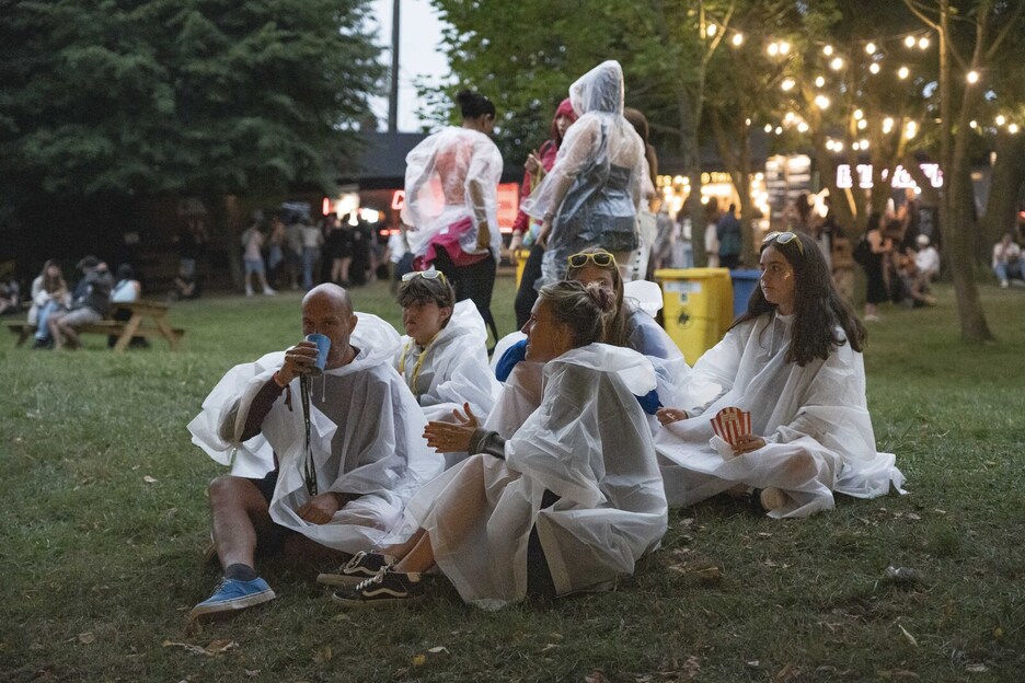 Euria, haizea, tximista eta trumoiei aurre egiteko prest.