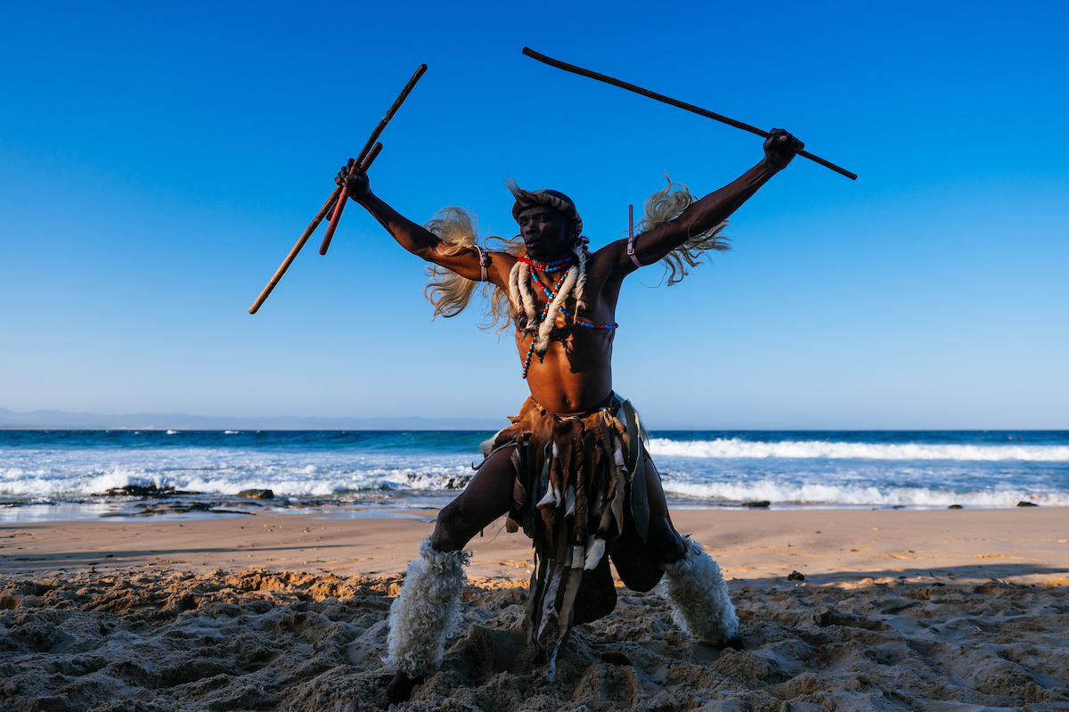 Irekiera ekitaldiko zeremoniako dantzaria. (WSL)