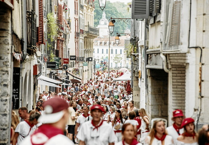 Baionako bestetako giroa, larunbatean.