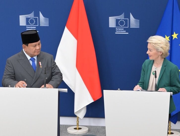 El presidente de Indonesia, Prabowo Subianto, y la presidenta de la Comisión Europea, Ursula von der Leyen, este domingo.