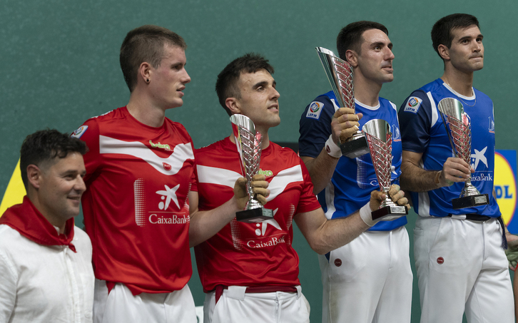 Peio Etxeberria eta Zabaleta, podiumeko goiko partean txapelketa irabazi berritan.