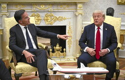 Donald Trump se reunió el domingo con Mark Rutte en el Despacho Oval.