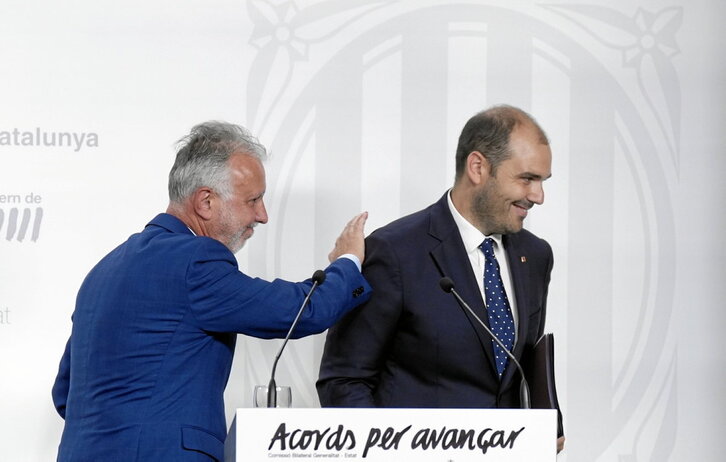 El ministro de Política Territorial, Ángel Víctor Torres, y el conseller catalán de Presidència, Albert Dalmau.