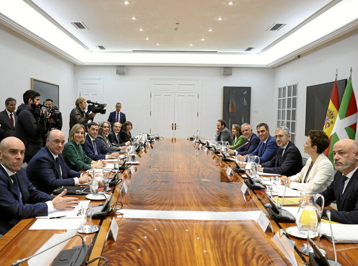 Imagen de la reunión bilateral del 27 de noviembre pasado, presidida por Sánchez y Pradales.