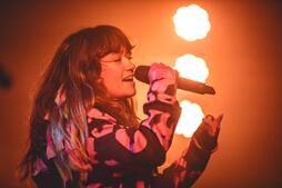 Lova Lois Armintzan izango da.