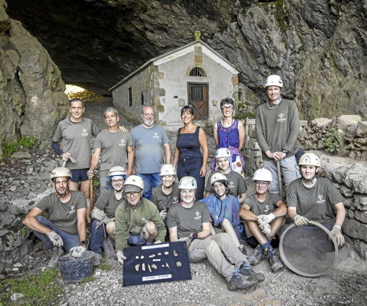 Aranzadiko arkeologia taldea.