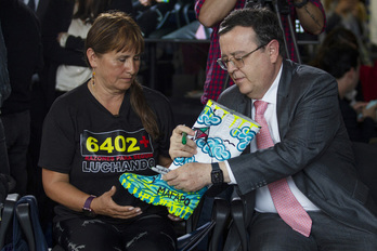 Alejandro Ramelli, presidente de la JEP colombiana, en un acto de reconciliación.