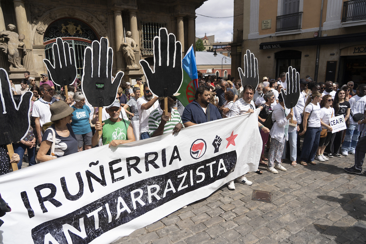 Concentración antirracista en Iruñea.