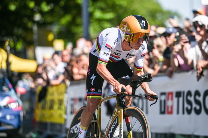El ciclista belga Remco Evenepoel en la contrarreloj de la quinta etapa del Tour de Francia 2025