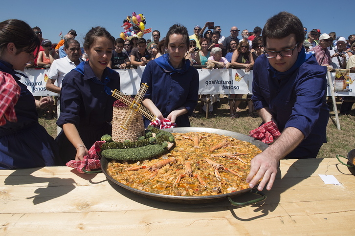 Aurten ere 400 paella inguru eta 20.000 pertsona baino gehiagok parte hartzea espero da.