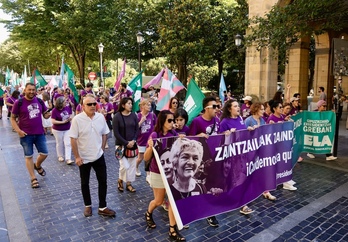 Una de las movilizaciones de las trabajadoras de residencias de Gipuzkoa.