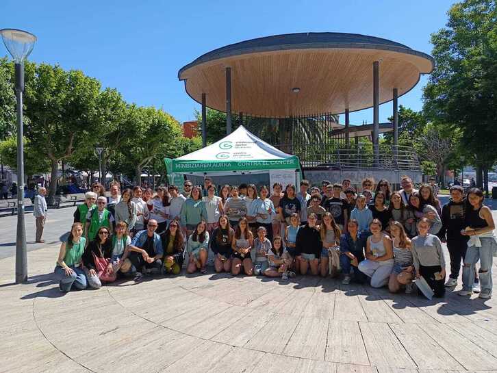 Gazteen artean kontzientzia pizteko, Minbiziaren Aurkako Elkarteak gymkana bat antolatu zuen maiatzean Bermeon.