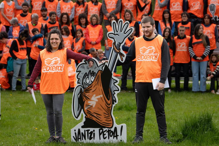 Hatortxu Rock jaialdiko boluntarioen kanpainaren aurkezpena