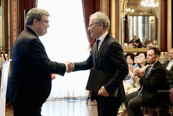 Bilboko Udalaren eta EHUren artean adostutako proiektua da Odontologia Klinika Soziala.