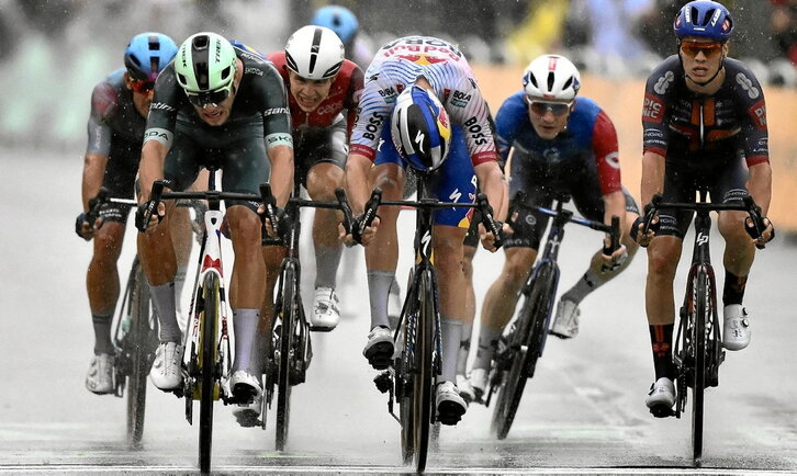 Último golpe de riñón de Milan para imponerse a Meeus y Lund.