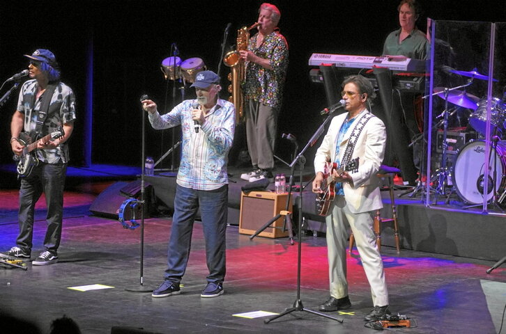 The Beach Boys, con Mike Love al frente.