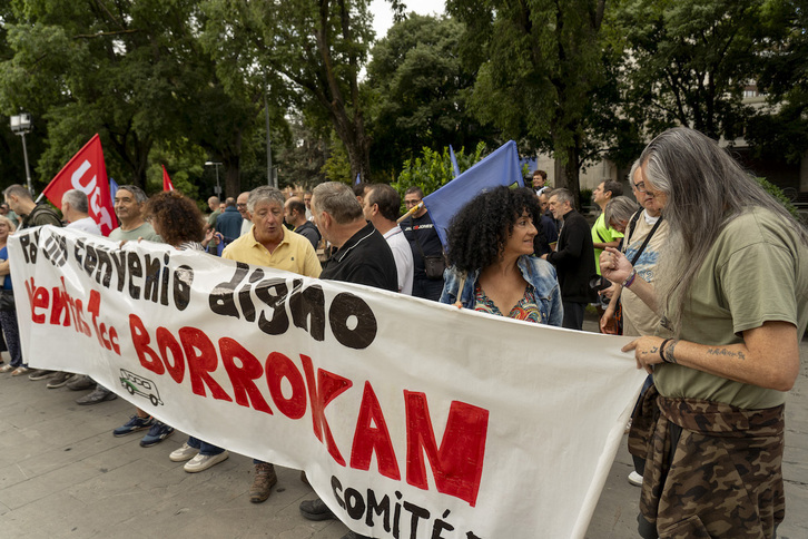 Los trabajadores del transporte público de Iruñerria han vuelto a movilizarse en defensa de un convenio laboral digno.