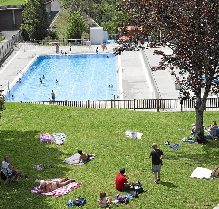 Irudian, Aiako igerilekua.